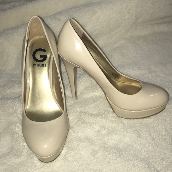 GUESS heels - Picture 1 of 4